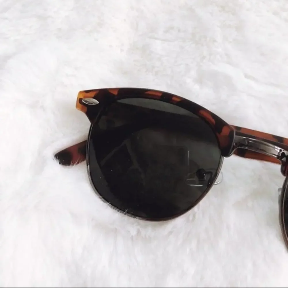Harris Print & Black Horn Rimmed Sunglasses